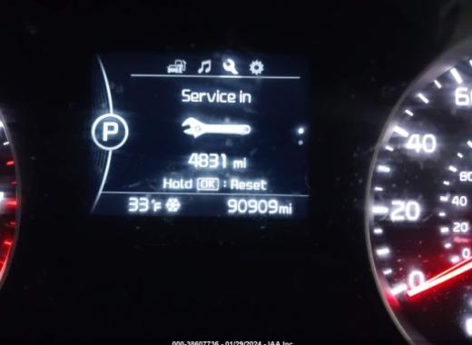 Kia - Sportage - 2019 - White - 38607736