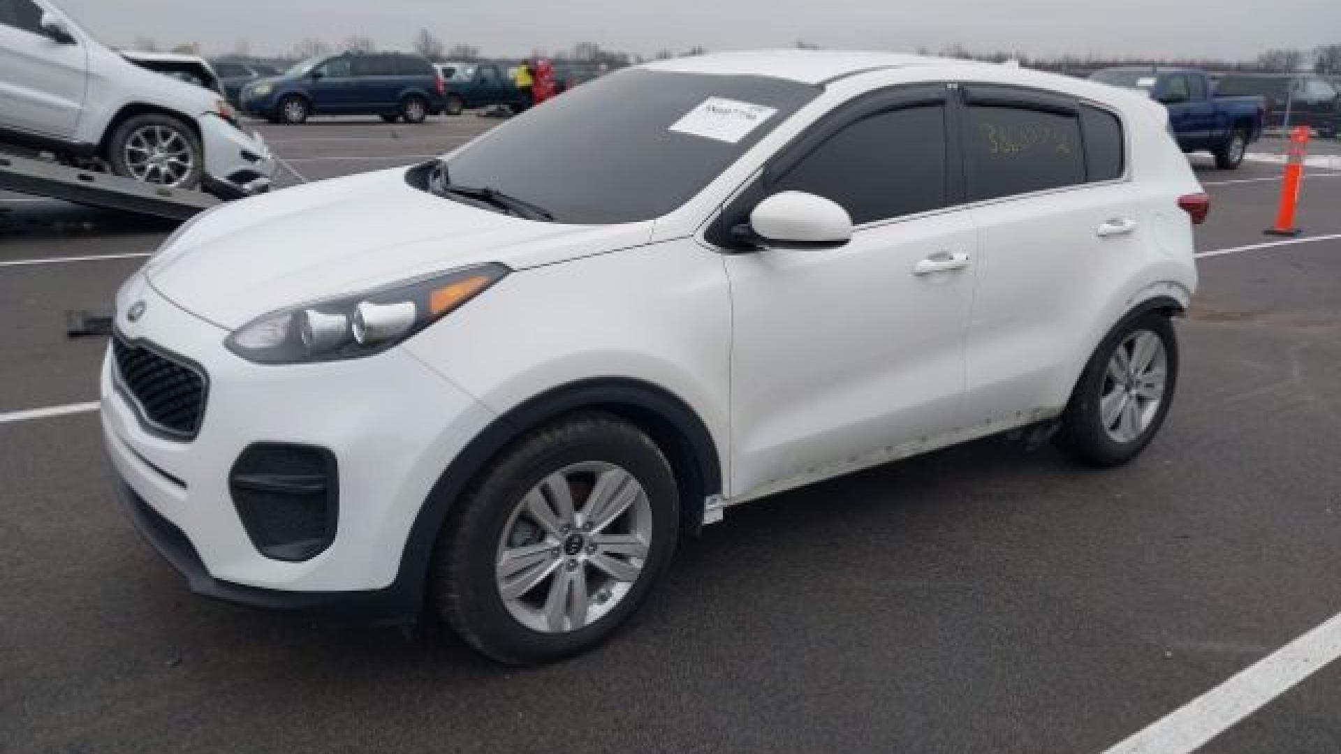 Kia - Sportage - 2019 - White - 38607736