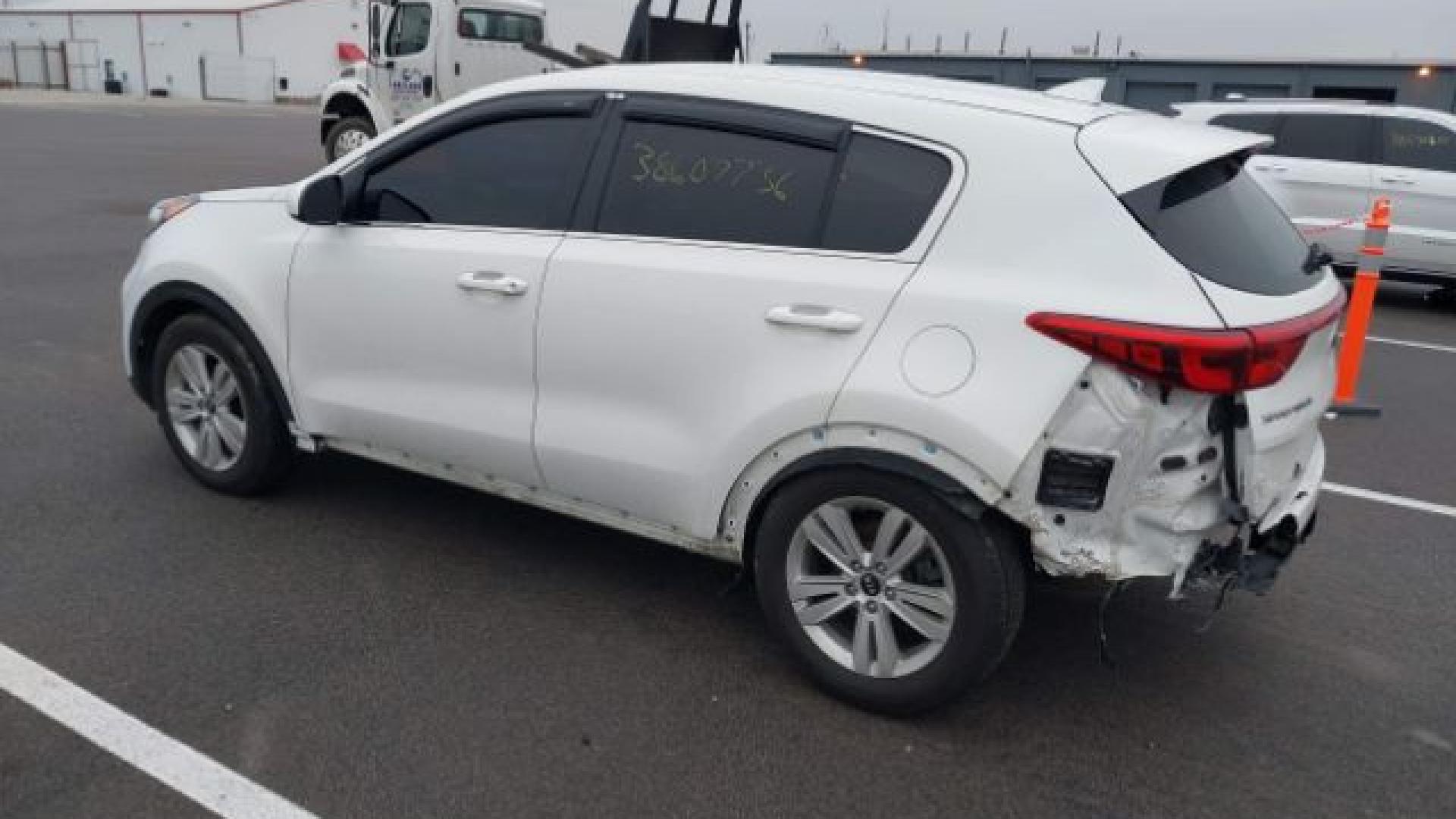 Kia - Sportage - 2019 - White - 38607736