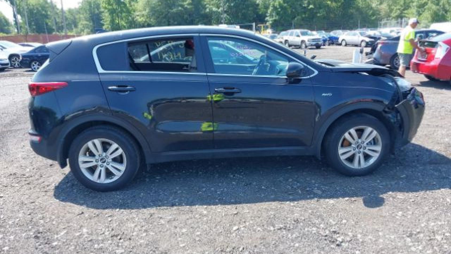 Kia - Sportage - 2018 - Black - 39847554