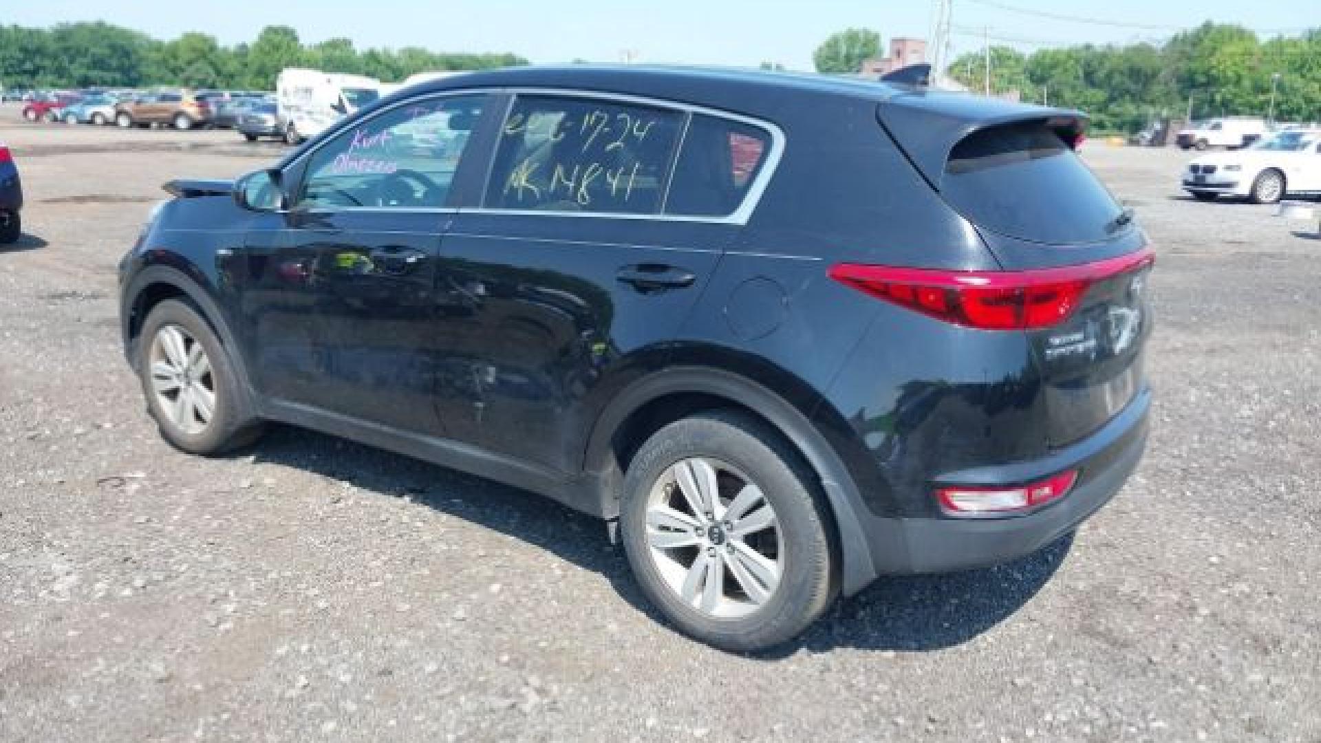 Kia - Sportage - 2018 - Black - 39847554