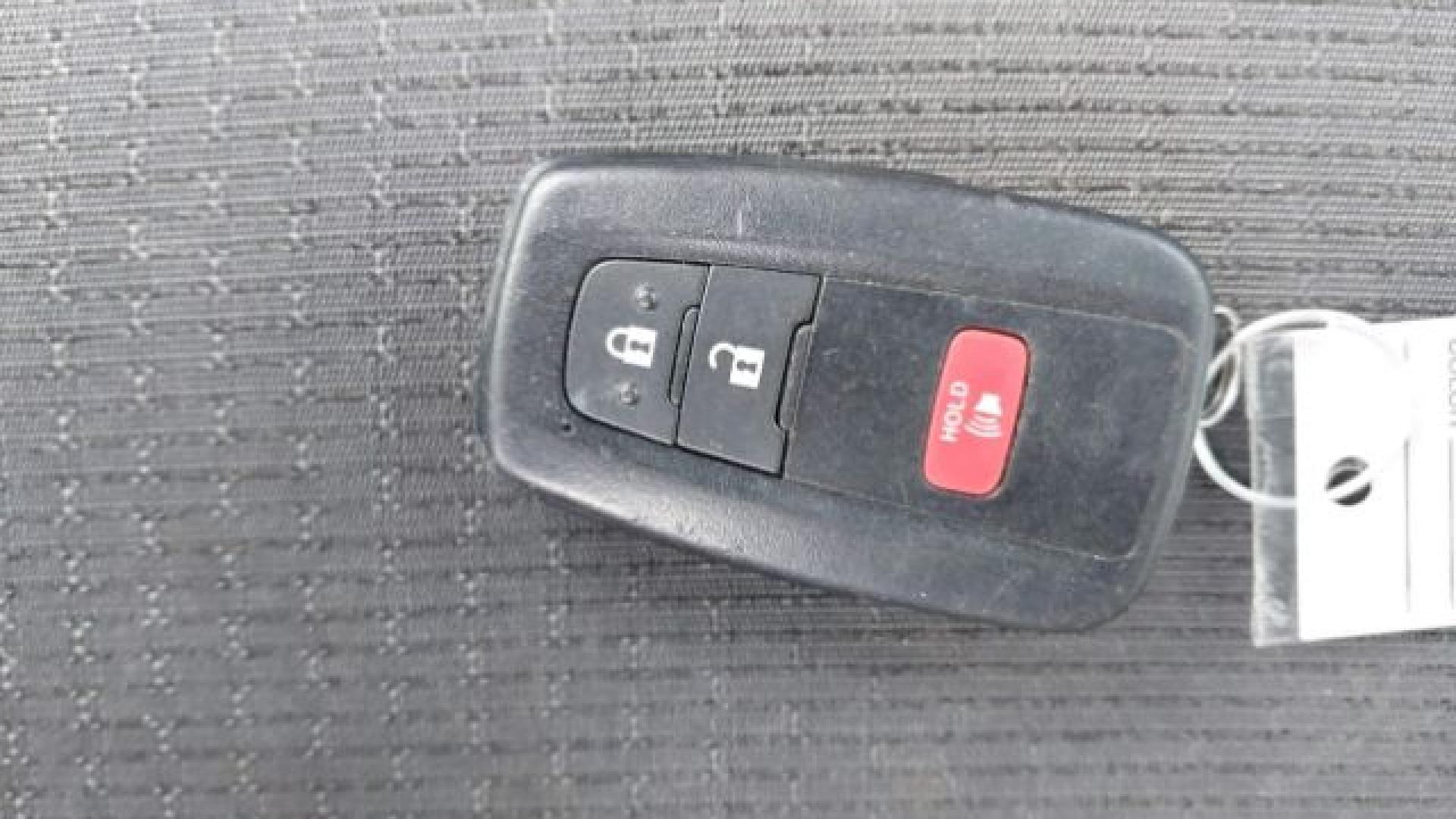 Toyota  - C-Hr  - 2018 - Red - 40342578