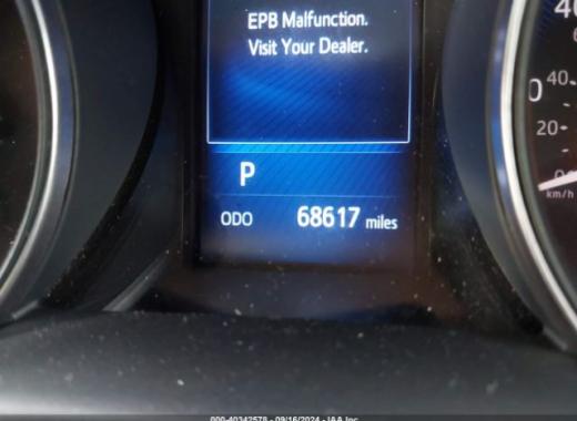 Toyota  - C-Hr  - 2018 - Red - 40342578