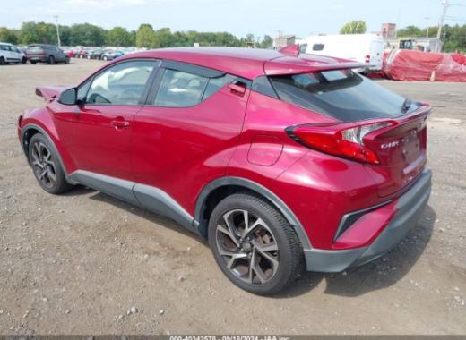 Toyota  - C-Hr  - 2018 - Red - 40342578