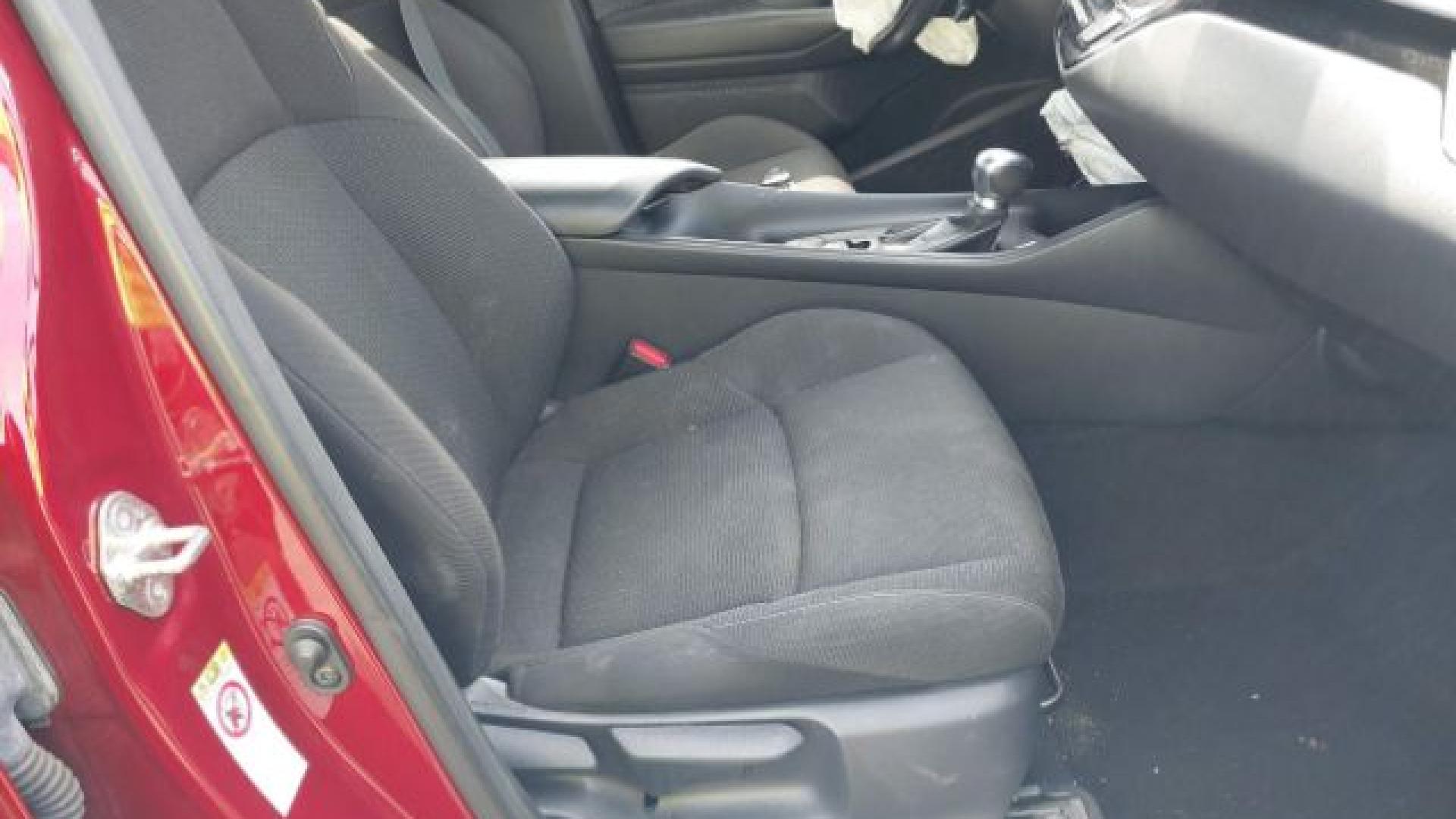 Toyota  - C-Hr  - 2018 - Red - 40342578