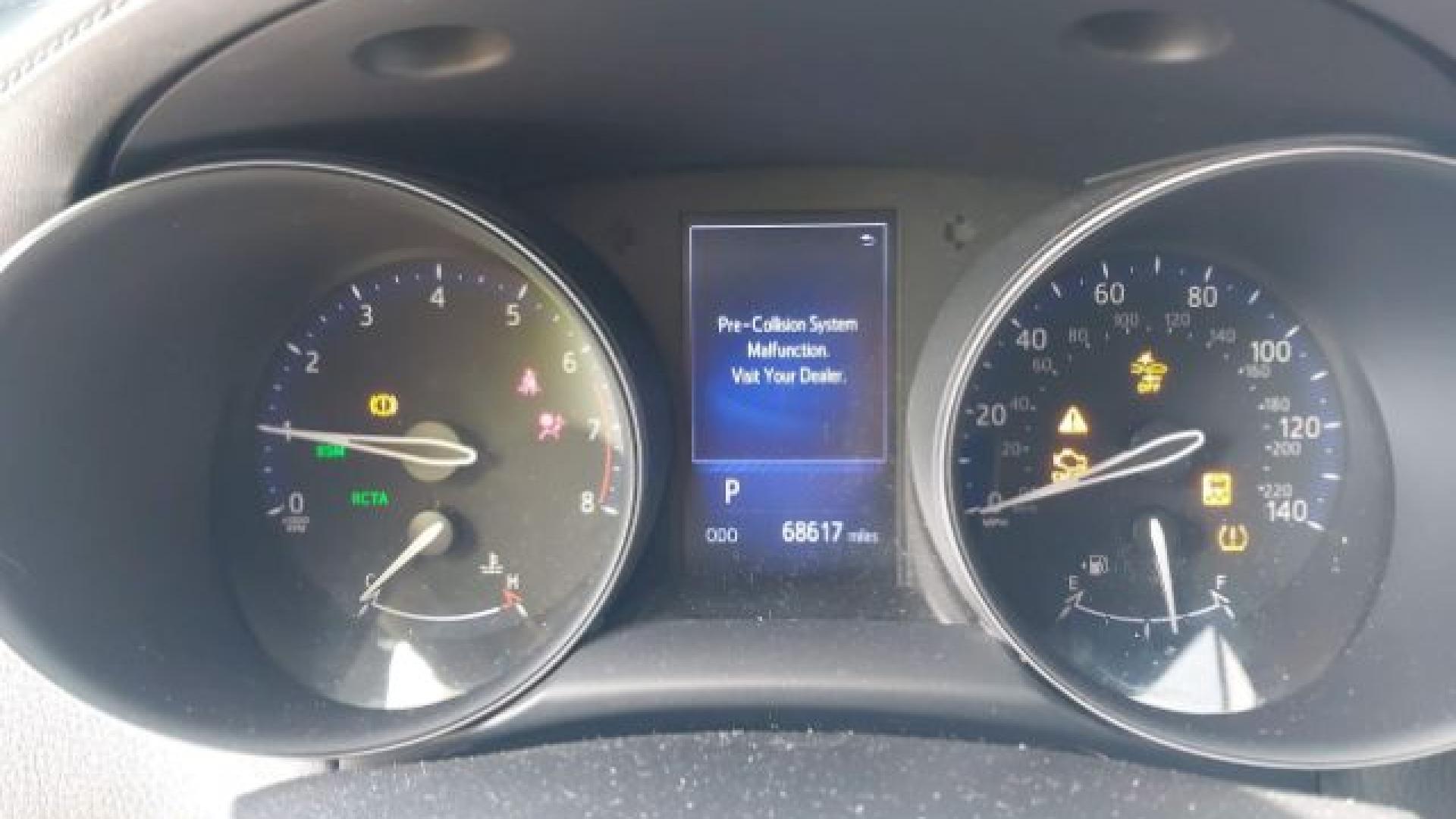 Toyota  - C-Hr  - 2018 - Red - 40342578