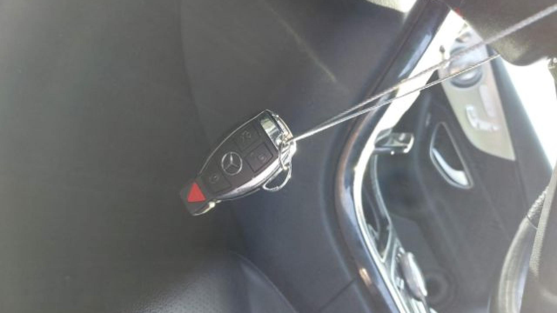 Mercedes - C300 - 2017 - White - 40655655