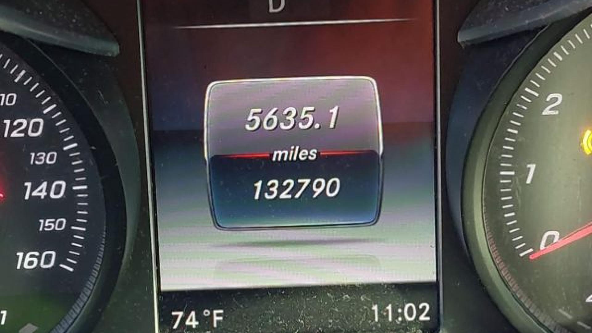 Mercedes - C300 - 2017 - White - 40655655