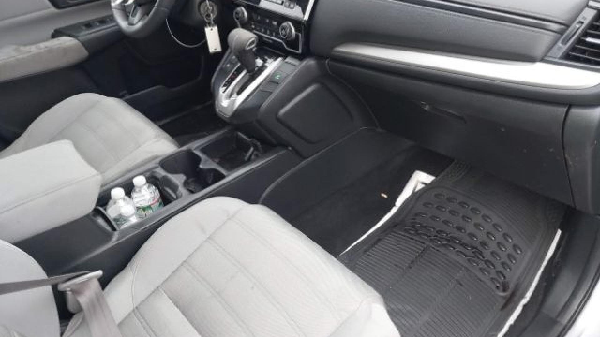 Honda - Cr-V - 2017 - Silver - 40712181