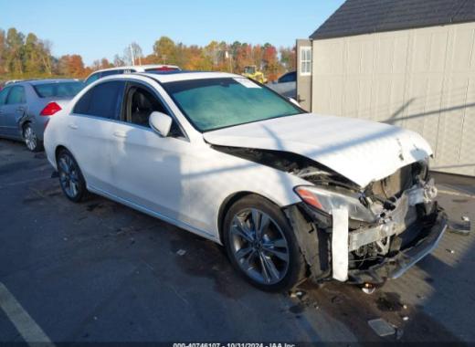 Mercedes - C300  - 2018 - White - 40746107