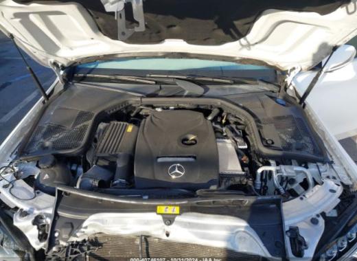 Mercedes - C300  - 2018 - White - 40746107