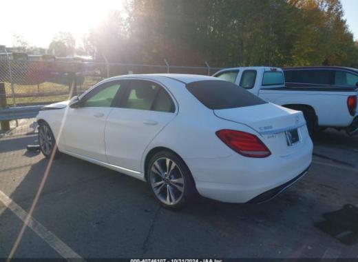Mercedes - C300  - 2018 - White - 40746107