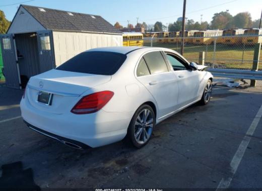 Mercedes - C300  - 2018 - White - 40746107
