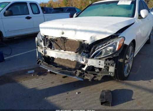 Mercedes - C300  - 2018 - White - 40746107