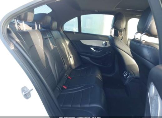 Mercedes - C300  - 2018 - White - 40746107