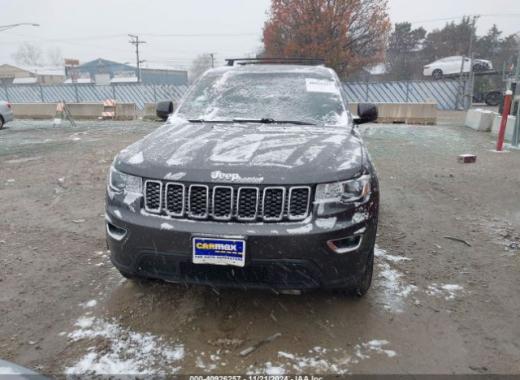 Jeep  - Grand Cherokee - 2018 - Grey - 40926257