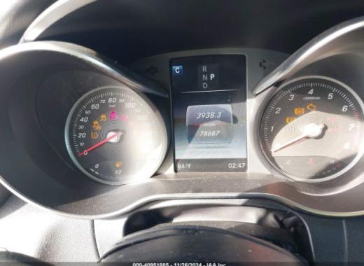 Mercedes - C300 - 2018 - Black - 40951885