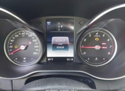 Mercedes - C300 - 2018 - Black - 40954637