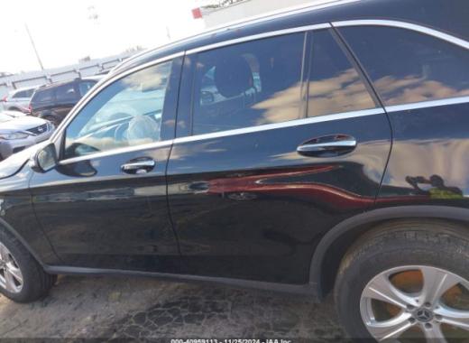 Mercedes-Glc-2017-Black-40959113