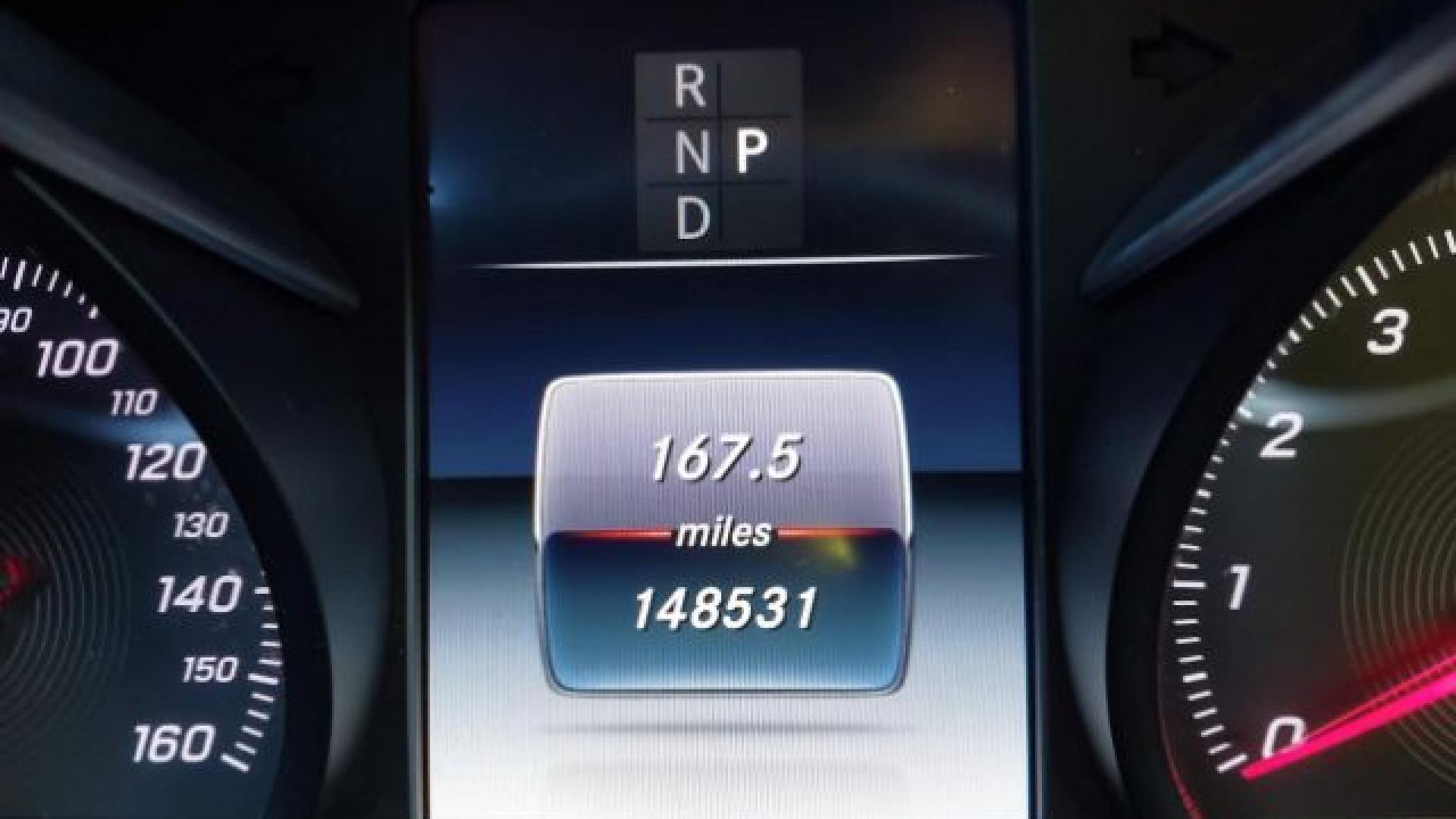 Mercedes-Glc-2017-Black-40959113