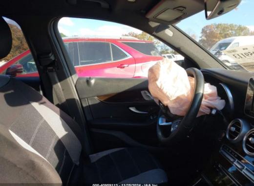 Mercedes-Glc-2017-Black-40959113