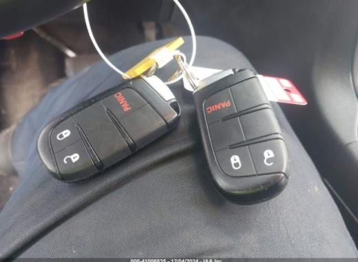 Jeep  - Grand Cherokee - 2017 - Grey - 41006835