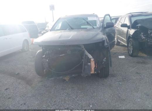 Jeep  - Grand Cherokee - 2017 - Grey - 41006835