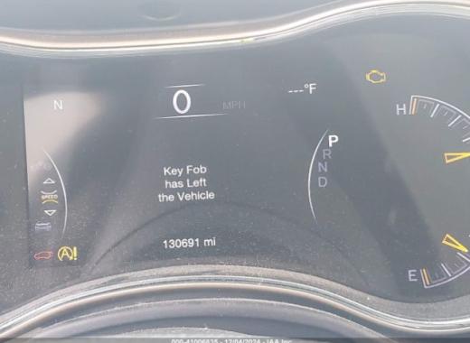 Jeep  - Grand Cherokee - 2017 - Grey - 41006835