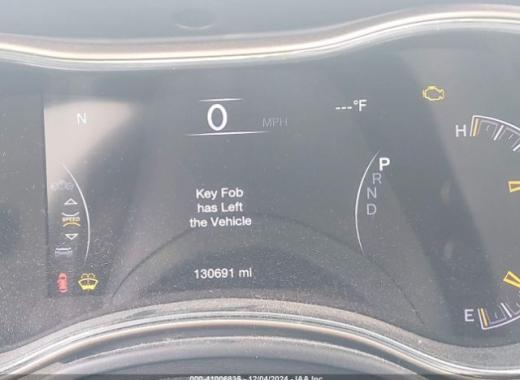 Jeep  - Grand Cherokee - 2017 - Grey - 41006835