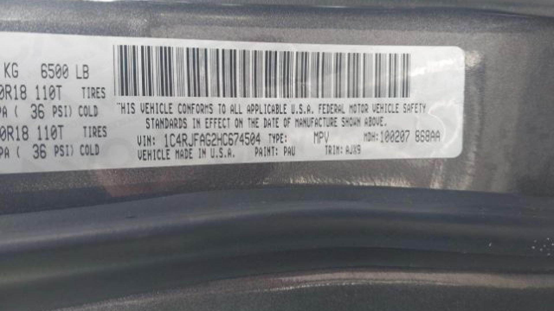 Jeep  - Grand Cherokee - 2017 - Grey - 41006835