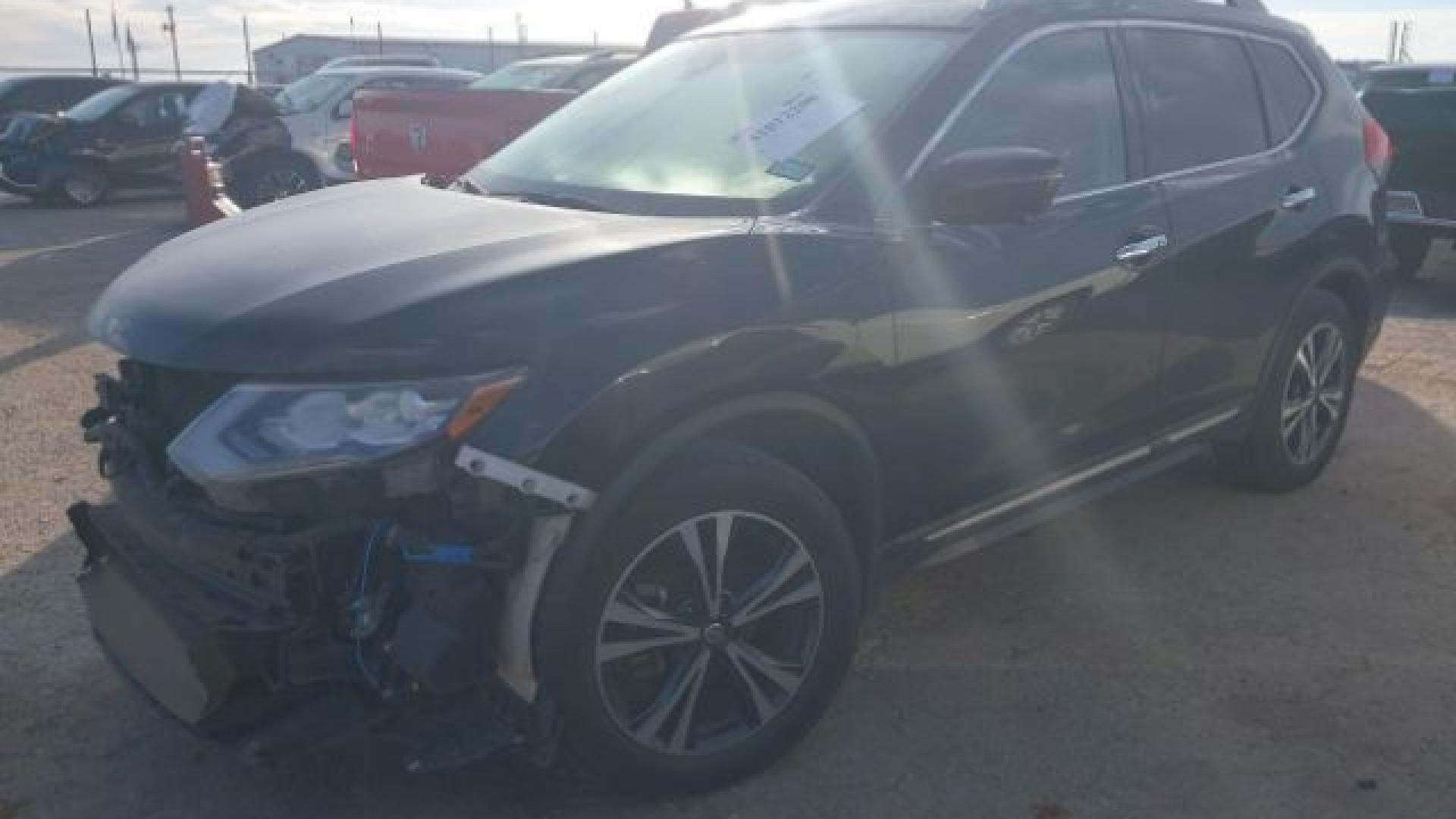 Nissan  - Rogue - 2018 - Black - 41012200