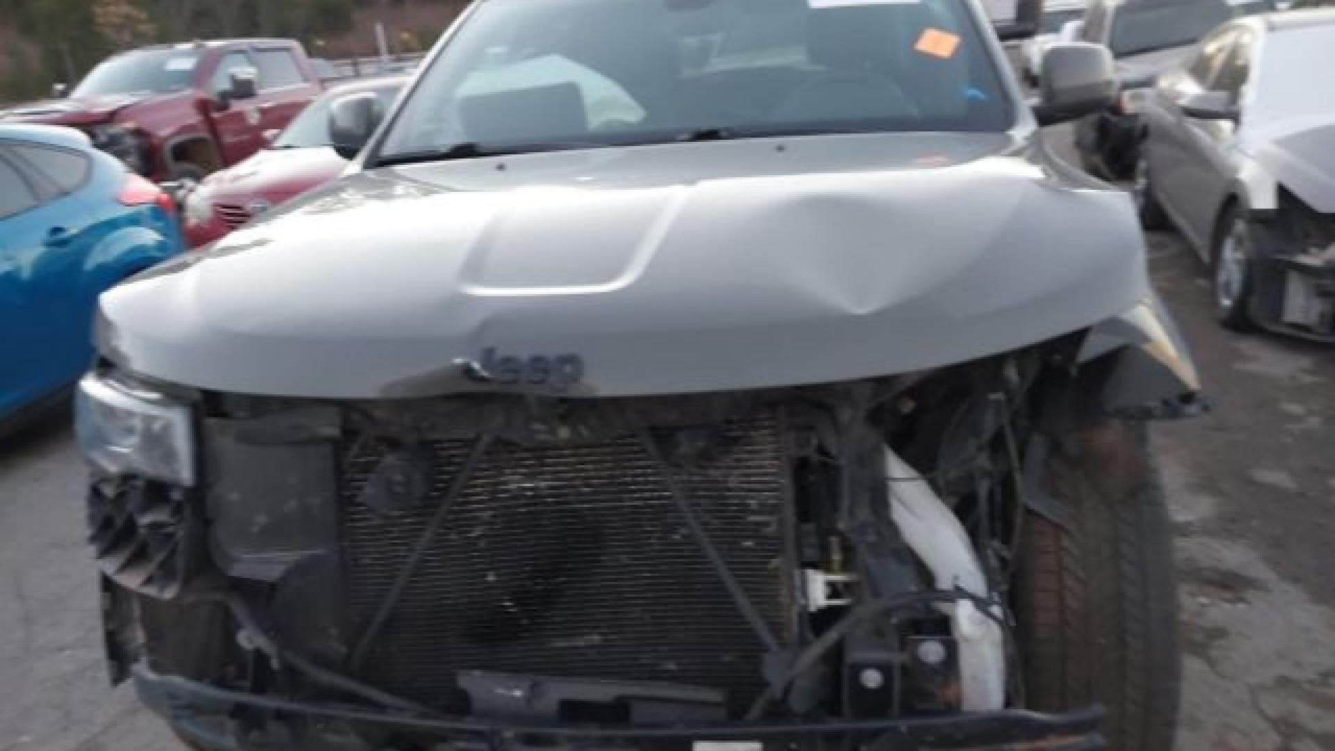 Jeep  - Grand Cherokee - 2019 - Nardo Grey - 41013845