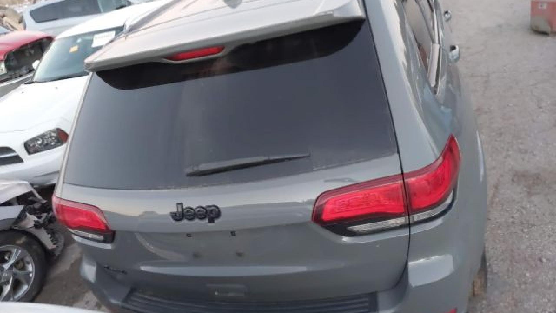 Jeep  - Grand Cherokee - 2019 - Nardo Grey - 41013845