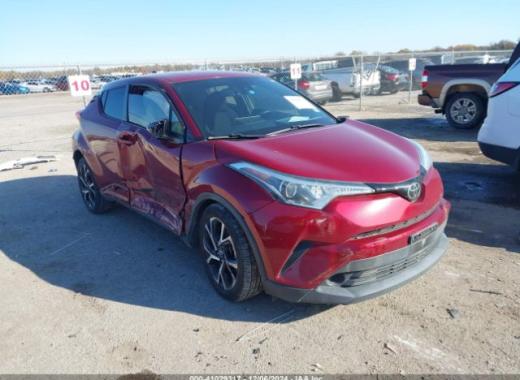 Toyota  - C-Hr  - 2018 - Red - 41029317