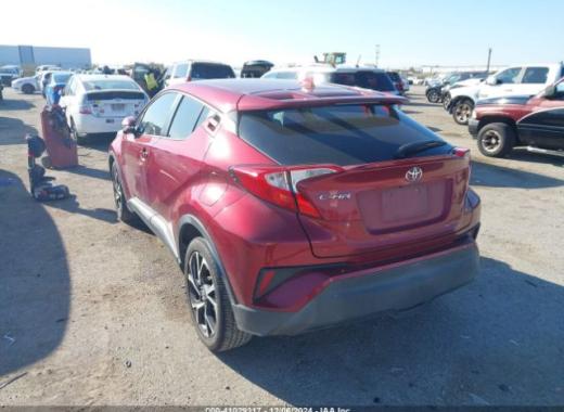 Toyota  - C-Hr  - 2018 - Red - 41029317