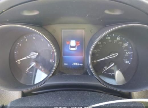 Toyota  - C-Hr  - 2018 - Red - 41029317