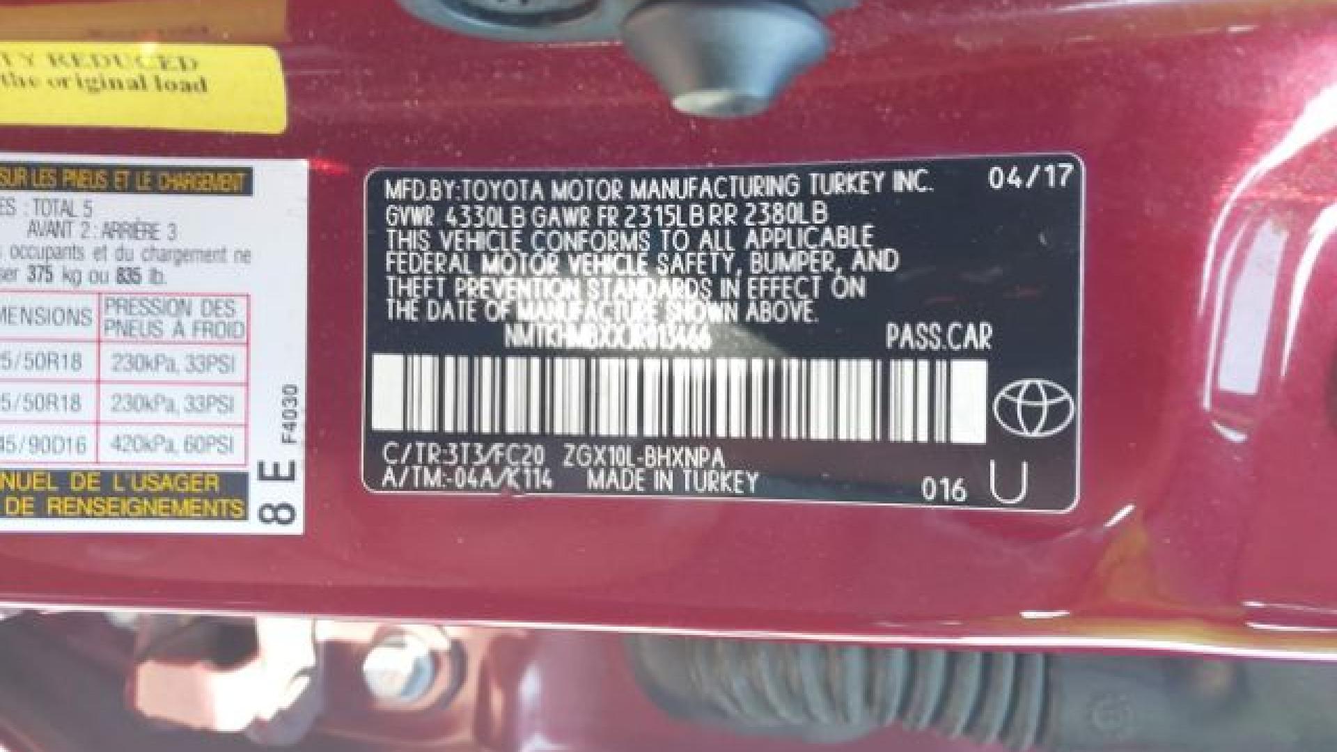 Toyota  - C-Hr  - 2018 - Red - 41029317