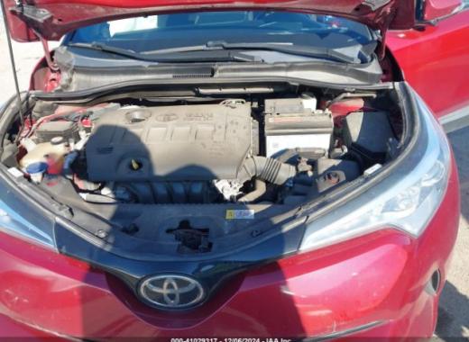 Toyota  - C-Hr  - 2018 - Red - 41029317