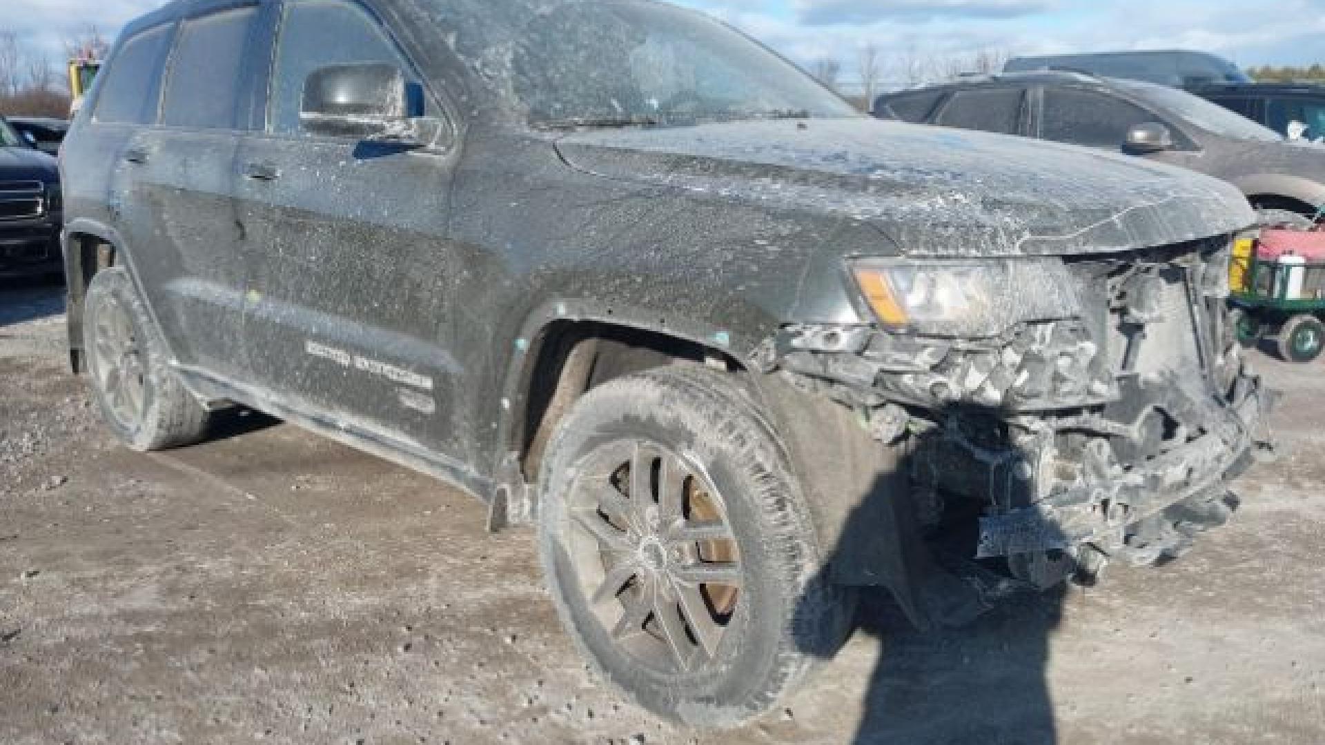 Jeep  - Grand Cherokee - 2017 - Green - 41066837