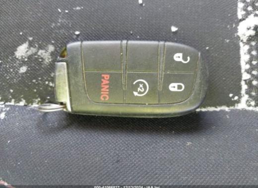 Jeep  - Grand Cherokee - 2017 - Green - 41066837