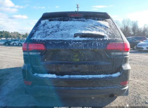 Jeep  - Grand Cherokee - 2017 - Green - 41066837