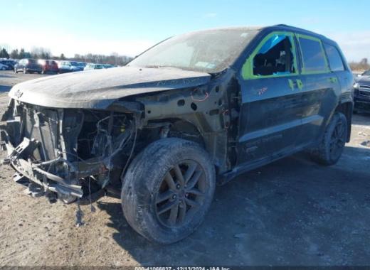 Jeep  - Grand Cherokee - 2017 - Green - 41066837