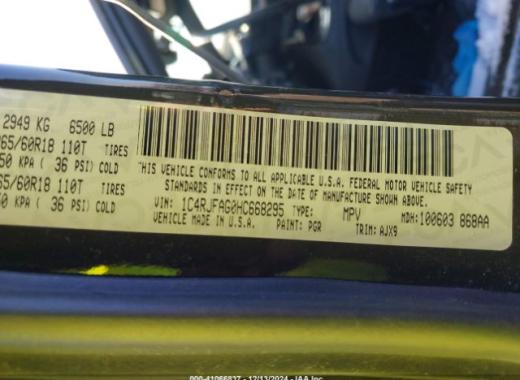 Jeep  - Grand Cherokee - 2017 - Green - 41066837