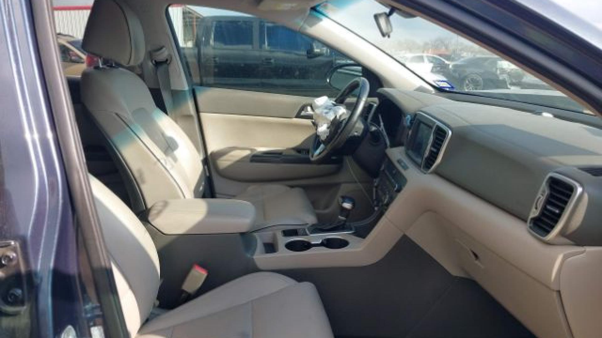 Kia - Sportage - 2017 - Blue - 41108428