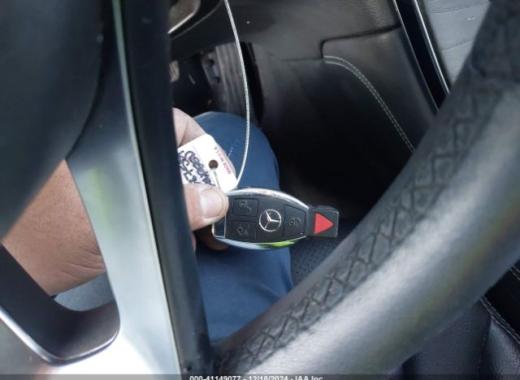 Mercedes - Glc300 - 2018 - Black - 41149077