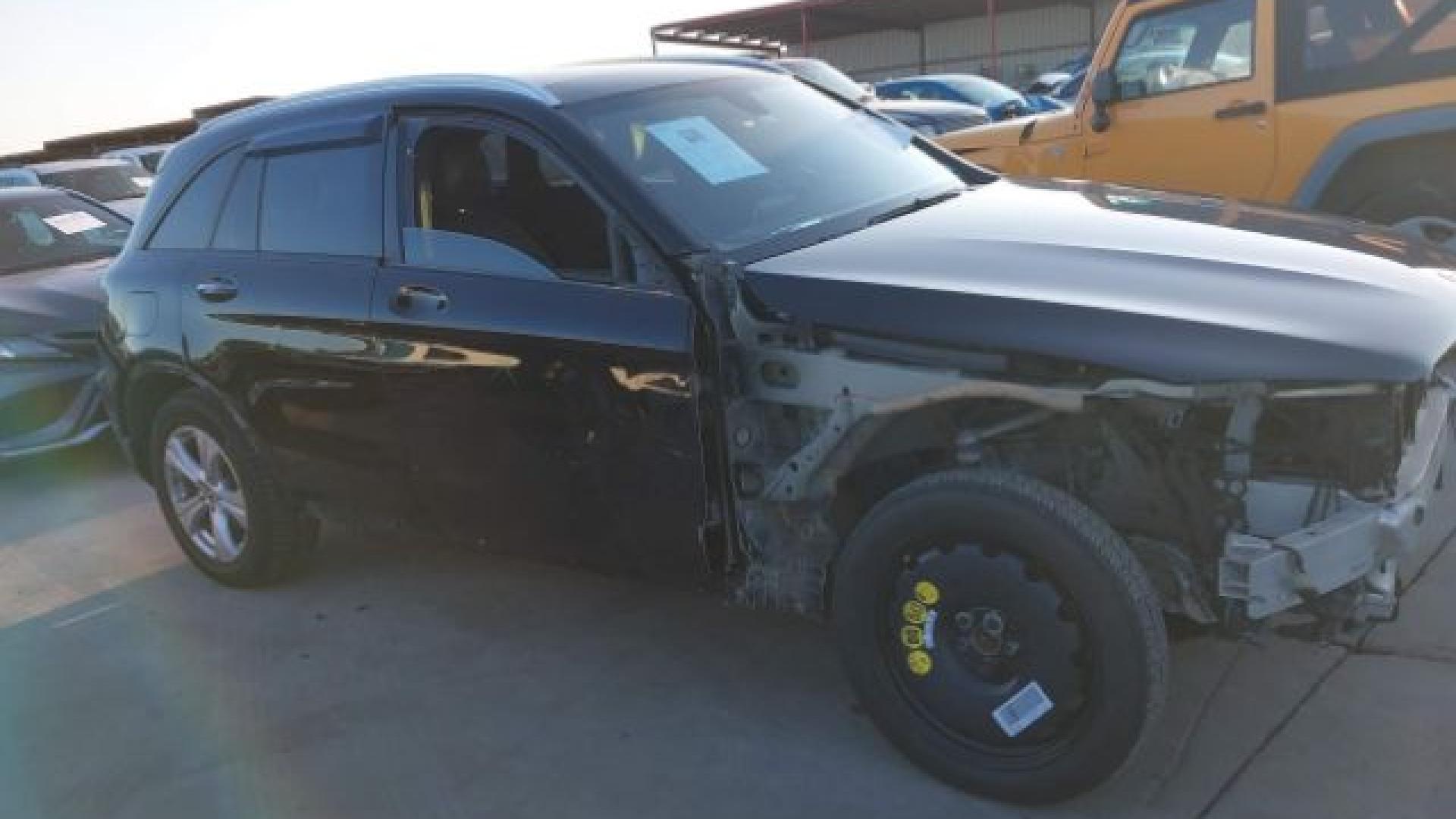 Mercedes - Glc300 - 2018 - Black - 41149077