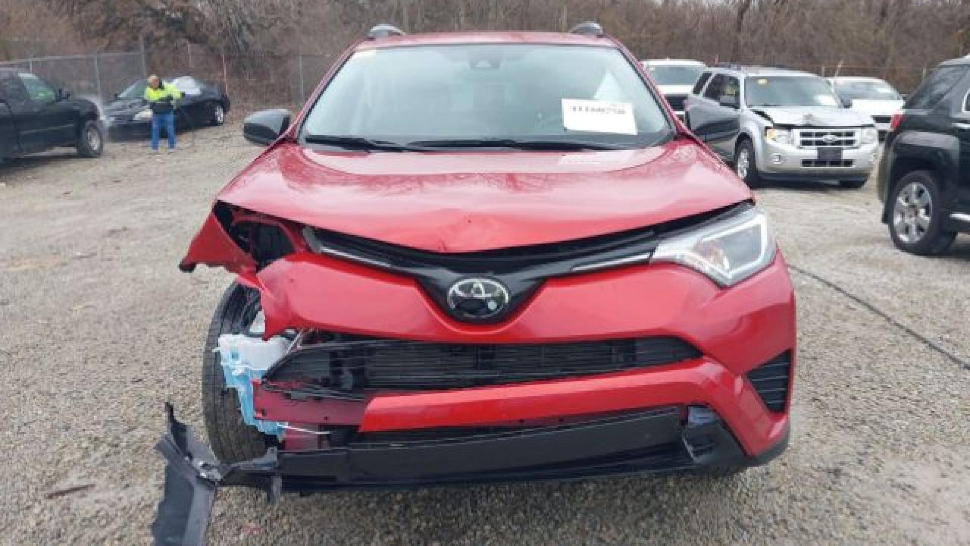 Toyota  - Rav4 - 2017 - Red - 41160750