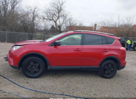 Toyota  - Rav4 - 2017 - Red - 41160750