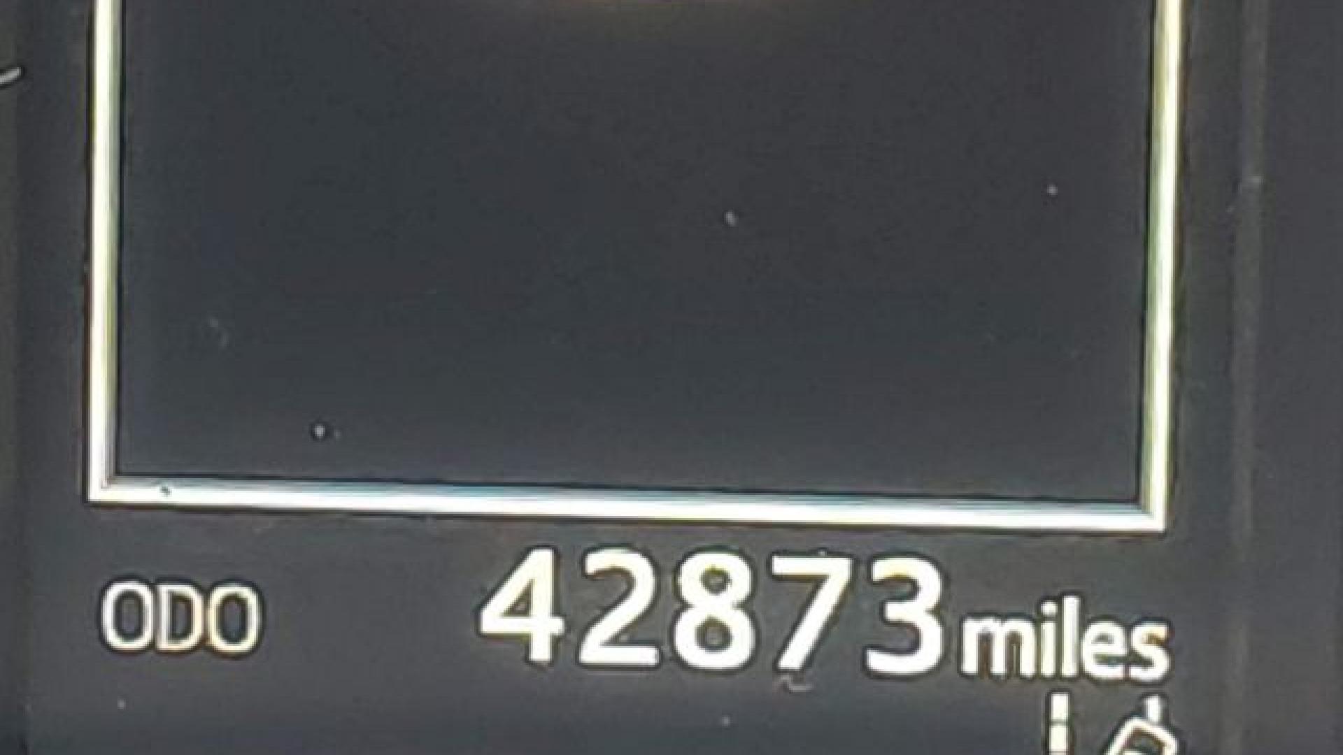 Toyota  - Rav4 - 2017 - Red - 41160750