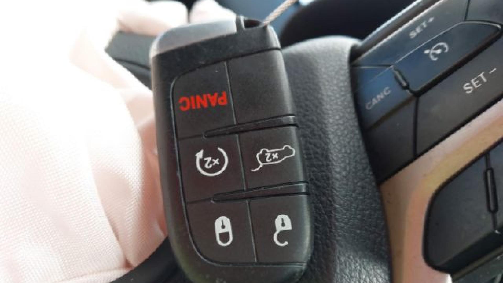 Jeep  - Grand Cherokee - 2017 - Black - 41168928